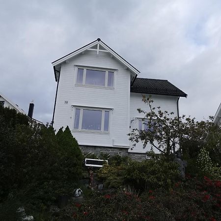 Huset Pa Hauen Villa Volda Exterior photo